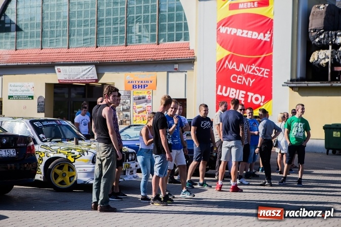 Zdjęcie w galerii na portalu naszraciborz.pl: Zlot miłośnik&oacute;w samochod&oacute;w marki BMW przy Kościuszki wiadomości z regionu