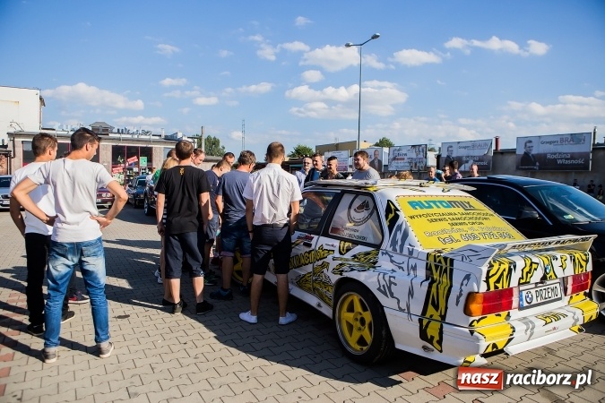 Zdjęcie w galerii na portalu naszraciborz.pl: Zlot miłośnik&oacute;w samochod&oacute;w marki BMW przy Kościuszki wiadomości z regionu
