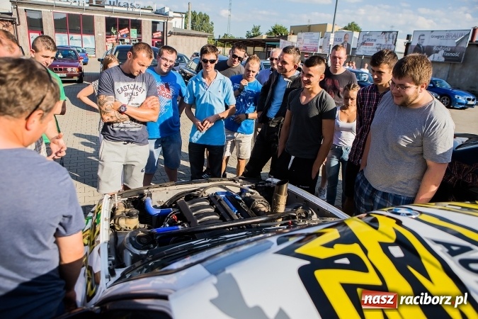 Zdjęcie w galerii na portalu naszraciborz.pl: Zlot miłośnik&oacute;w samochod&oacute;w marki BMW przy Kościuszki wiadomości z regionu