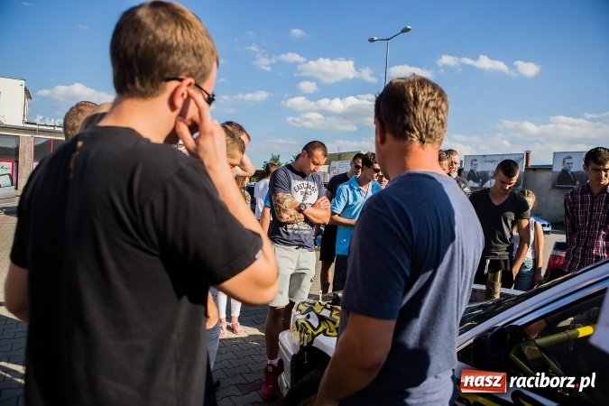 Zdjęcie w galerii na portalu naszraciborz.pl: Zlot miłośnik&oacute;w samochod&oacute;w marki BMW przy Kościuszki wiadomości z regionu