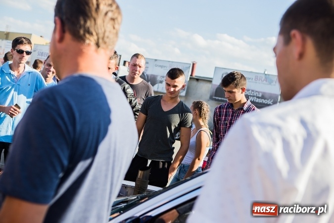 Zdjęcie w galerii na portalu naszraciborz.pl: Zlot miłośnik&oacute;w samochod&oacute;w marki BMW przy Kościuszki wiadomości z regionu