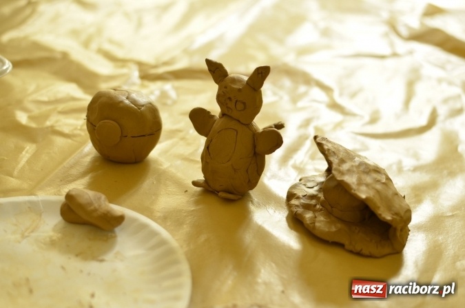 Zdjęcie w galerii na portalu naszraciborz.pl: Wakacje z RCK - warsztaty rzeźby w glinie  wiadomości z regionu