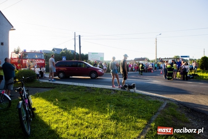 Zdjęcie w galerii na portalu naszraciborz.pl: W Górkach Śląskich motocyklista zderzył się z samochodem osobowym wiadomości z regionu