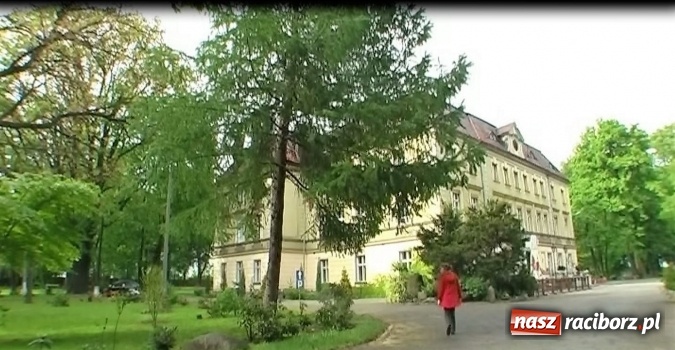 Zdjęcie w galerii na portalu naszraciborz.pl: Letnia Akcja Zamkowe Zuchy 2016 ruszyła na zamku  wiadomości z regionu