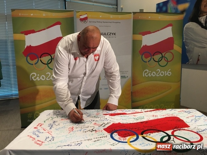 Zdjęcie w galerii na portalu naszraciborz.pl: Zapaśnicy stylu wolnego złożyli olimpijską przysięgę wiadomości z regionu