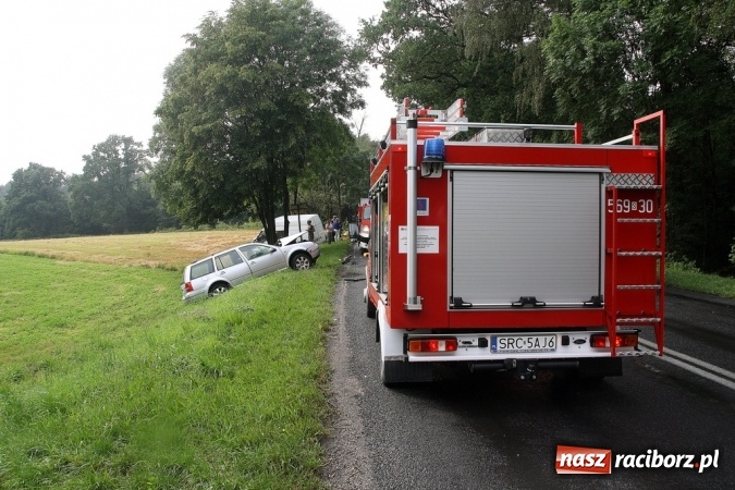 Zdjęcie w galerii na portalu naszraciborz.pl: Wypadek na granicy Raciborza i Kornowaca. Zderzyły się cztery samochody! wiadomości z regionu