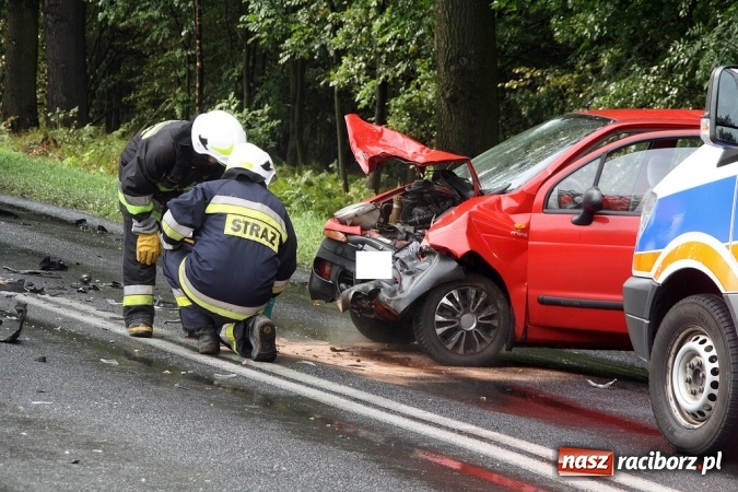 Zdjęcie w galerii na portalu naszraciborz.pl: Wypadek na granicy Raciborza i Kornowaca. Zderzyły się cztery samochody! wiadomości z regionu