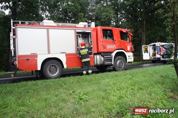 Zdjęcie w galerii na portalu naszraciborz.pl: Wypadek na granicy Raciborza i Kornowaca. Zderzyły się cztery samochody! wiadomości z regionu