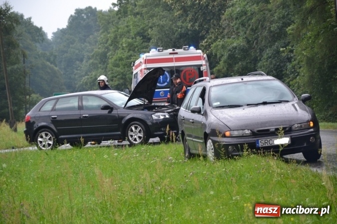 Zdjęcie w galerii na portalu naszraciborz.pl: Audi wyjechało wprost pod ciężar&oacute;wkę! wiadomości z regionu
