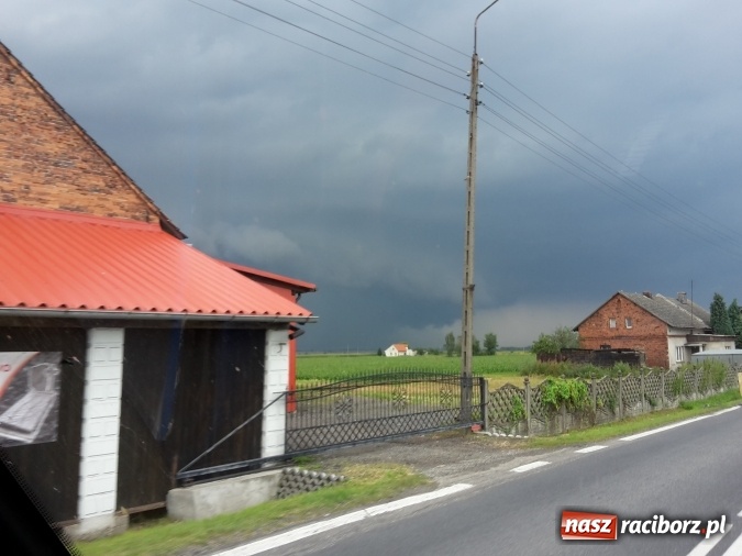 Zdjęcie w galerii na portalu naszraciborz.pl: Nawałnica znów nawiedziła nasz region. Było groźnie! wiadomości z regionu