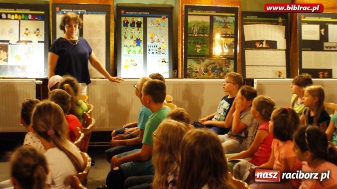 Zdjęcie w galerii na portalu naszraciborz.pl: Lato z Biblioteką - uczestnicy odwiedzili Studio Filmów Rysunkowych w Bielsku-Białej wiadomości z regionu