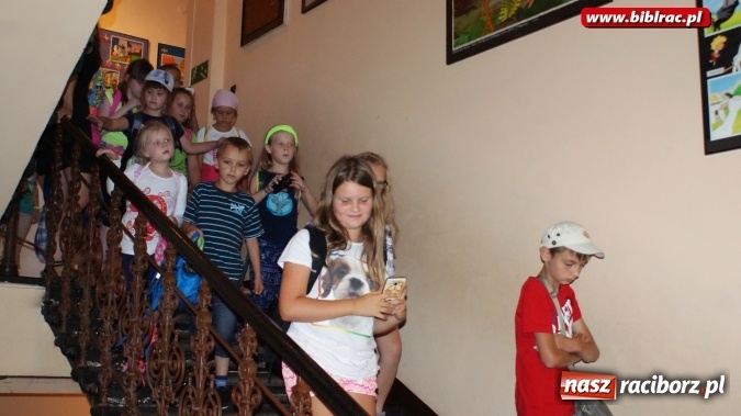 Zdjęcie w galerii na portalu naszraciborz.pl: Lato z Biblioteką - uczestnicy odwiedzili Studio Filmów Rysunkowych w Bielsku-Białej wiadomości z regionu