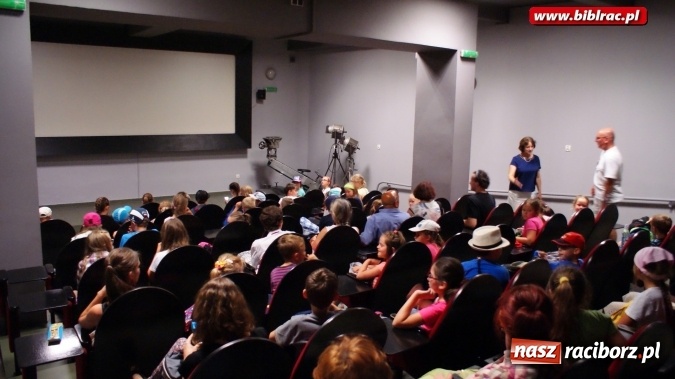 Zdjęcie w galerii na portalu naszraciborz.pl: Lato z Biblioteką - uczestnicy odwiedzili Studio Filmów Rysunkowych w Bielsku-Białej wiadomości z regionu