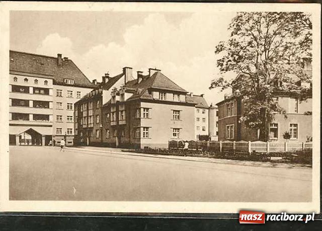 Zdjęcie w galerii na portalu naszraciborz.pl: Raciborski misz-masz z aukcji wiadomości z regionu