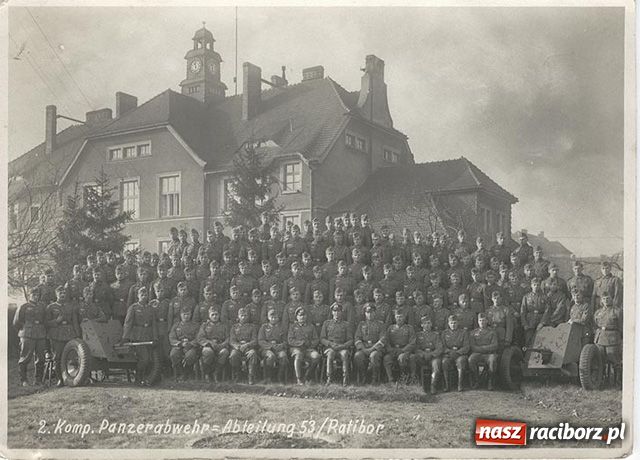 Zdjęcie w galerii na portalu naszraciborz.pl: Raciborski misz-masz z aukcji wiadomości z regionu