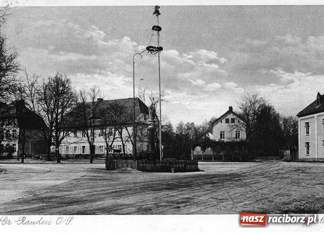 Zdjęcie w galerii na portalu naszraciborz.pl: Raciborski misz-masz z aukcji wiadomości z regionu