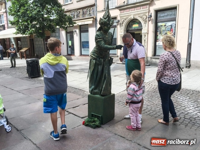 Zdjęcie w galerii na portalu naszraciborz.pl: Street Art Masters z Raciborza na Drodze Królewskiej w Gdańsku wiadomości z regionu