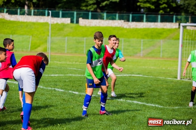 Zdjęcie w galerii na portalu naszraciborz.pl: Piłkarski turniej dzikich drużyn przy Zamkowej wiadomości z regionu