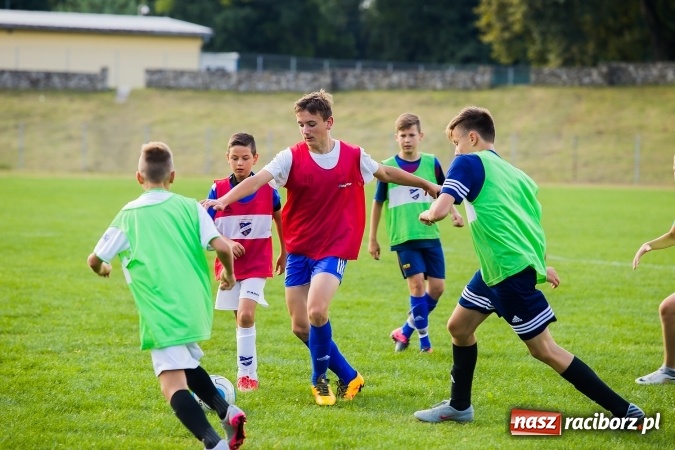 Zdjęcie w galerii na portalu naszraciborz.pl: Piłkarski turniej dzikich drużyn przy Zamkowej wiadomości z regionu