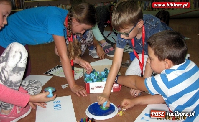 Zdjęcie w galerii na portalu naszraciborz.pl: Plik i Folder w bibliotece - kolejny piknik edukacyjny dla dzieci  wiadomości z regionu