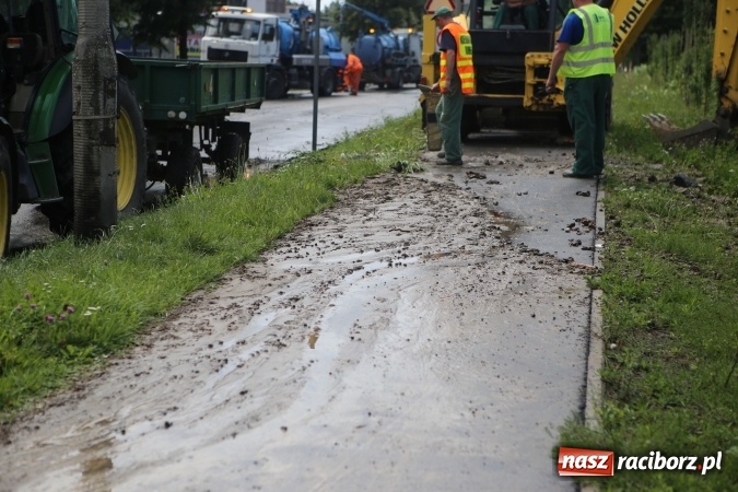 Zdjęcie w galerii na portalu naszraciborz.pl: Awaria na głównej magistrali przesyłowej Raciborza. Aktualny komunikat ZWiK wiadomości z regionu
