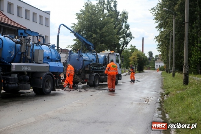 Zdjęcie w galerii na portalu naszraciborz.pl: Awaria na głównej magistrali przesyłowej Raciborza. Aktualny komunikat ZWiK wiadomości z regionu