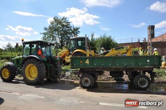 Zdjęcie w galerii na portalu naszraciborz.pl: Awaria na głównej magistrali przesyłowej Raciborza. Aktualny komunikat ZWiK wiadomości z regionu