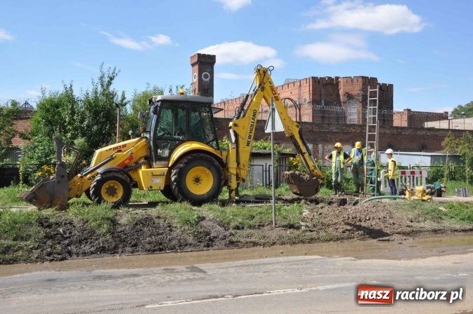 Zdjęcie w galerii na portalu naszraciborz.pl: Awaria na głównej magistrali przesyłowej Raciborza. Aktualny komunikat ZWiK wiadomości z regionu