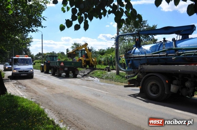 Zdjęcie w galerii na portalu naszraciborz.pl: Awaria na głównej magistrali przesyłowej Raciborza. Aktualny komunikat ZWiK wiadomości z regionu