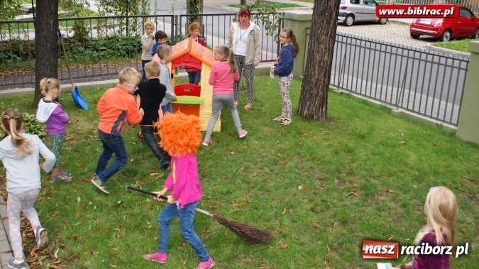 Zdjęcie w galerii na portalu naszraciborz.pl: Jaś, Małgosia i groźna czarownica w raciborskiej bibliotece! wiadomości z regionu
