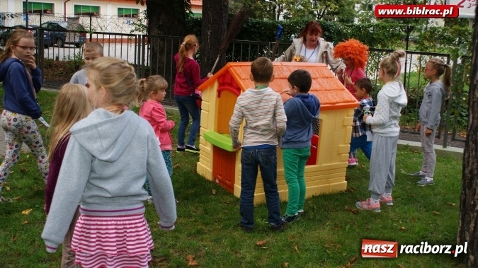 Zdjęcie w galerii na portalu naszraciborz.pl: Jaś, Małgosia i groźna czarownica w raciborskiej bibliotece! wiadomości z regionu