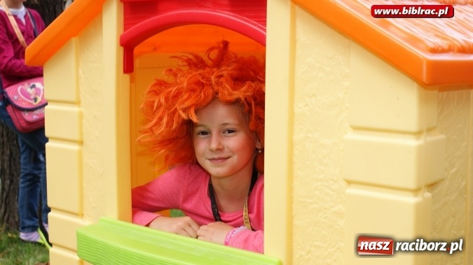 Zdjęcie w galerii na portalu naszraciborz.pl: Jaś, Małgosia i groźna czarownica w raciborskiej bibliotece! wiadomości z regionu
