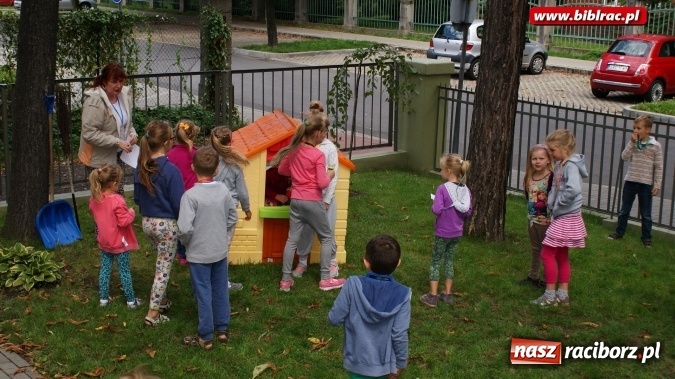 Zdjęcie w galerii na portalu naszraciborz.pl: Jaś, Małgosia i groźna czarownica w raciborskiej bibliotece! wiadomości z regionu