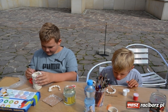 Zdjęcie w galerii na portalu naszraciborz.pl: Warsztatów historyczno-rekonstrukcyjnych ciąg dalszy, czyli Letnia Akcja Zamkowe Zuchy 2016  wiadomości z regionu