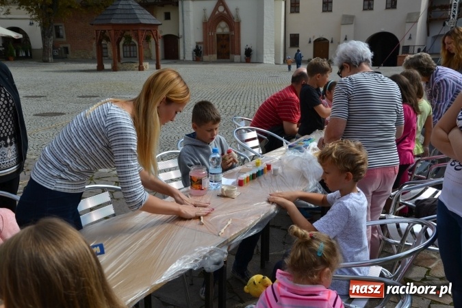 Zdjęcie w galerii na portalu naszraciborz.pl: Warsztatów historyczno-rekonstrukcyjnych ciąg dalszy, czyli Letnia Akcja Zamkowe Zuchy 2016  wiadomości z regionu