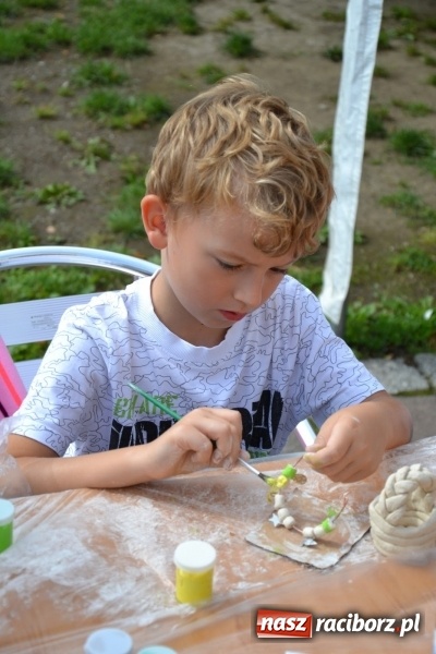 Zdjęcie w galerii na portalu naszraciborz.pl: Warsztatów historyczno-rekonstrukcyjnych ciąg dalszy, czyli Letnia Akcja Zamkowe Zuchy 2016  wiadomości z regionu