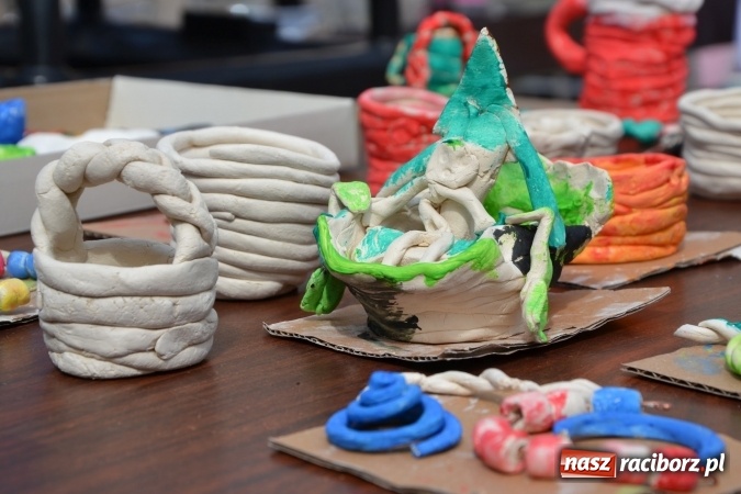 Zdjęcie w galerii na portalu naszraciborz.pl: Warsztatów historyczno-rekonstrukcyjnych ciąg dalszy, czyli Letnia Akcja Zamkowe Zuchy 2016  wiadomości z regionu