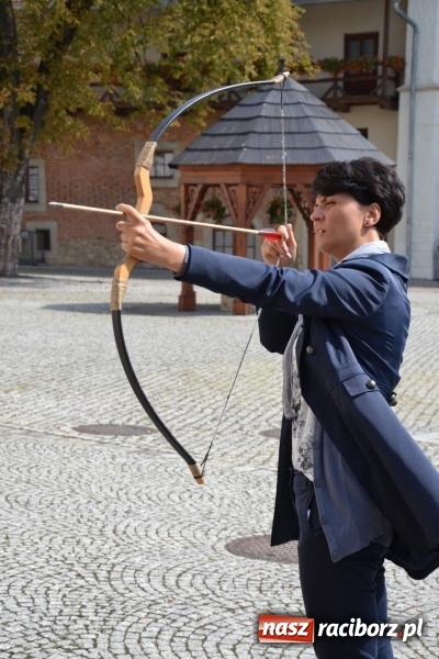 Zdjęcie w galerii na portalu naszraciborz.pl: Warsztatów historyczno-rekonstrukcyjnych ciąg dalszy, czyli Letnia Akcja Zamkowe Zuchy 2016  wiadomości z regionu