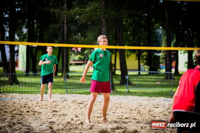 Zdjęcie w galerii na portalu naszraciborz.pl:  Mistrzostwa Raciborza w Siatkówce Plażowej Mężczyzn do 18 lat wiadomości z regionu