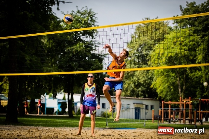 Zdjęcie w galerii na portalu naszraciborz.pl:  Mistrzostwa Raciborza w Siatkówce Plażowej Mężczyzn do 18 lat wiadomości z regionu