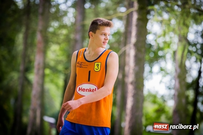 Zdjęcie w galerii na portalu naszraciborz.pl:  Mistrzostwa Raciborza w Siatkówce Plażowej Mężczyzn do 18 lat wiadomości z regionu