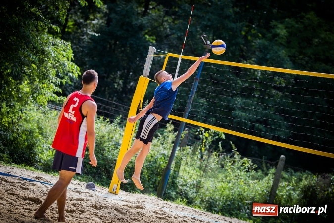 Zdjęcie w galerii na portalu naszraciborz.pl:  Mistrzostwa Raciborza w Siatkówce Plażowej Mężczyzn do 18 lat wiadomości z regionu
