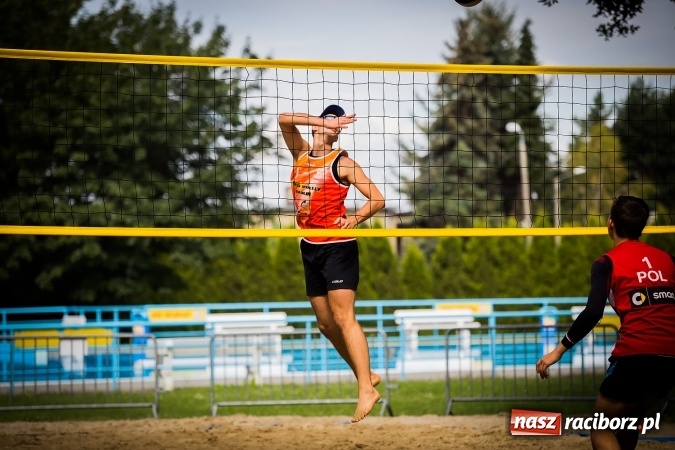 Zdjęcie w galerii na portalu naszraciborz.pl:  Mistrzostwa Raciborza w Siatkówce Plażowej Mężczyzn do 18 lat wiadomości z regionu