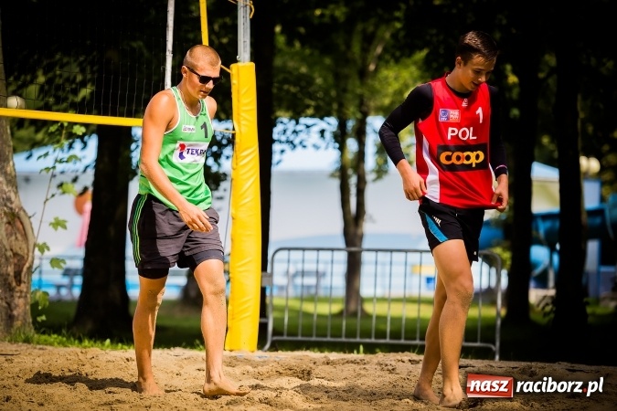 Zdjęcie w galerii na portalu naszraciborz.pl:  Mistrzostwa Raciborza w Siatkówce Plażowej Mężczyzn do 18 lat wiadomości z regionu