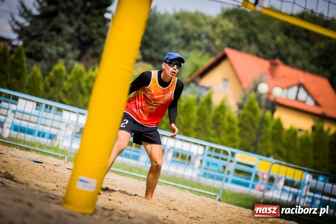 Zdjęcie w galerii na portalu naszraciborz.pl:  Mistrzostwa Raciborza w Siatkówce Plażowej Mężczyzn do 18 lat wiadomości z regionu