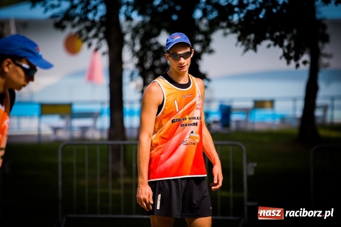 Zdjęcie w galerii na portalu naszraciborz.pl:  Mistrzostwa Raciborza w Siatkówce Plażowej Mężczyzn do 18 lat wiadomości z regionu