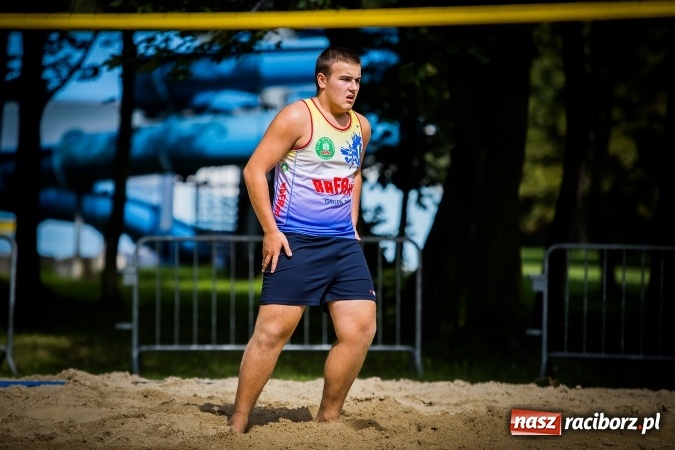 Zdjęcie w galerii na portalu naszraciborz.pl:  Mistrzostwa Raciborza w Siatkówce Plażowej Mężczyzn do 18 lat wiadomości z regionu