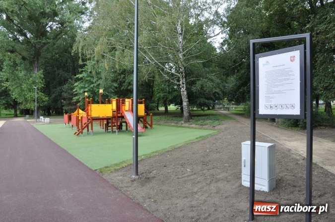 Zdjęcie w galerii na portalu naszraciborz.pl: Miejska plaża czeka już na pierwszych gości FOTO wiadomości z regionu