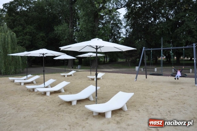 Zdjęcie w galerii na portalu naszraciborz.pl: Miejska plaża czeka już na pierwszych gości FOTO wiadomości z regionu