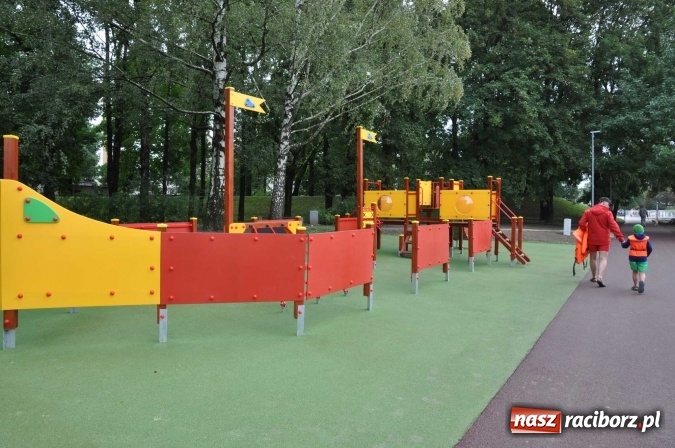 Zdjęcie w galerii na portalu naszraciborz.pl: Miejska plaża czeka już na pierwszych gości FOTO wiadomości z regionu